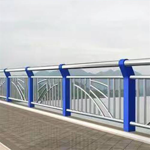 滄州不銹鋼碳素鋼復合管護欄廠家 滄州不銹鋼碳素鋼復合管護欄廠家